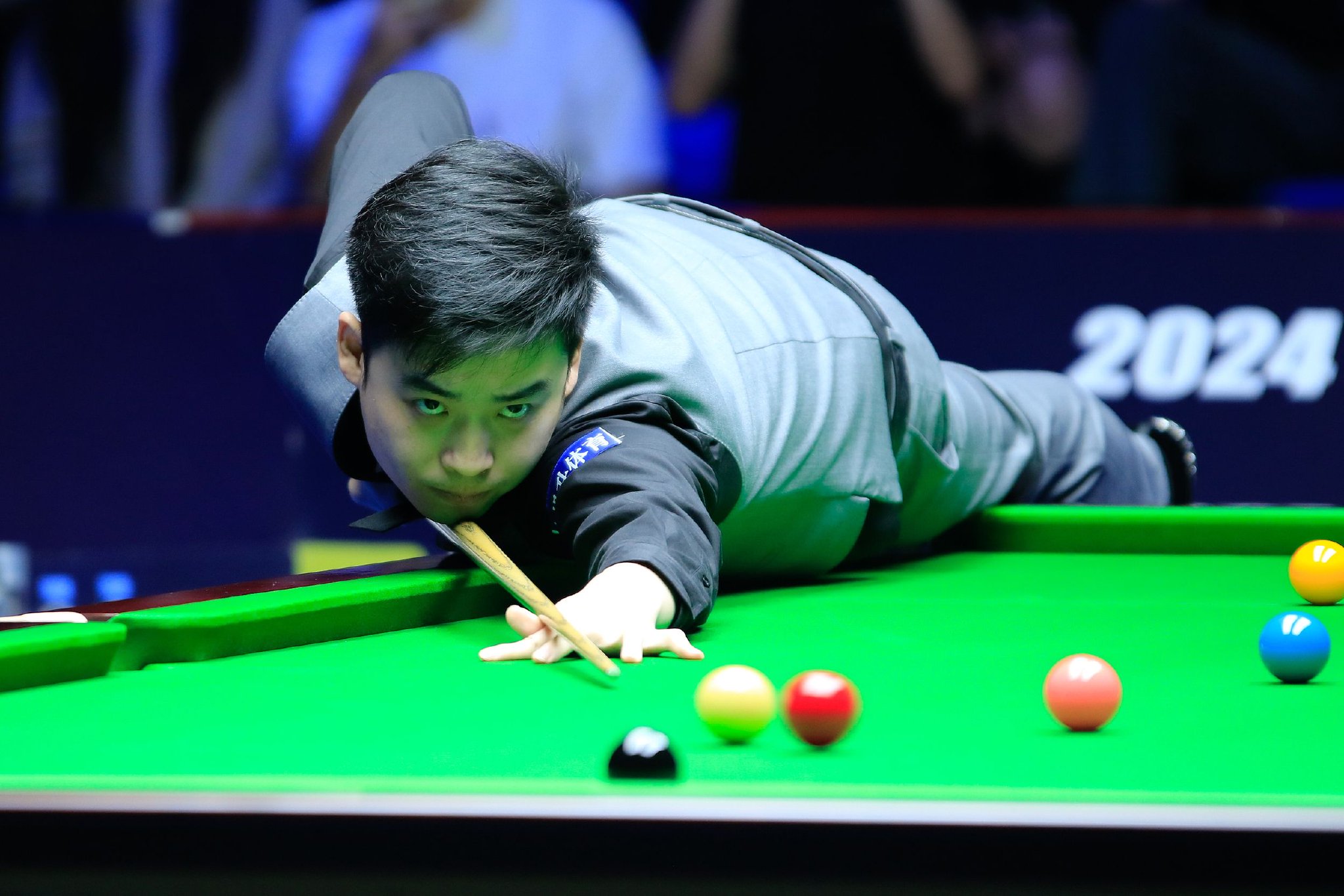 这位以稳健 这位以稳健